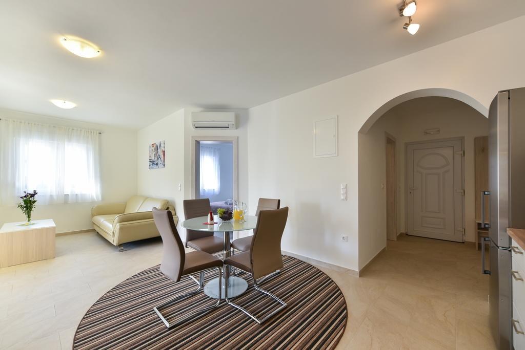 Apartment Ana *